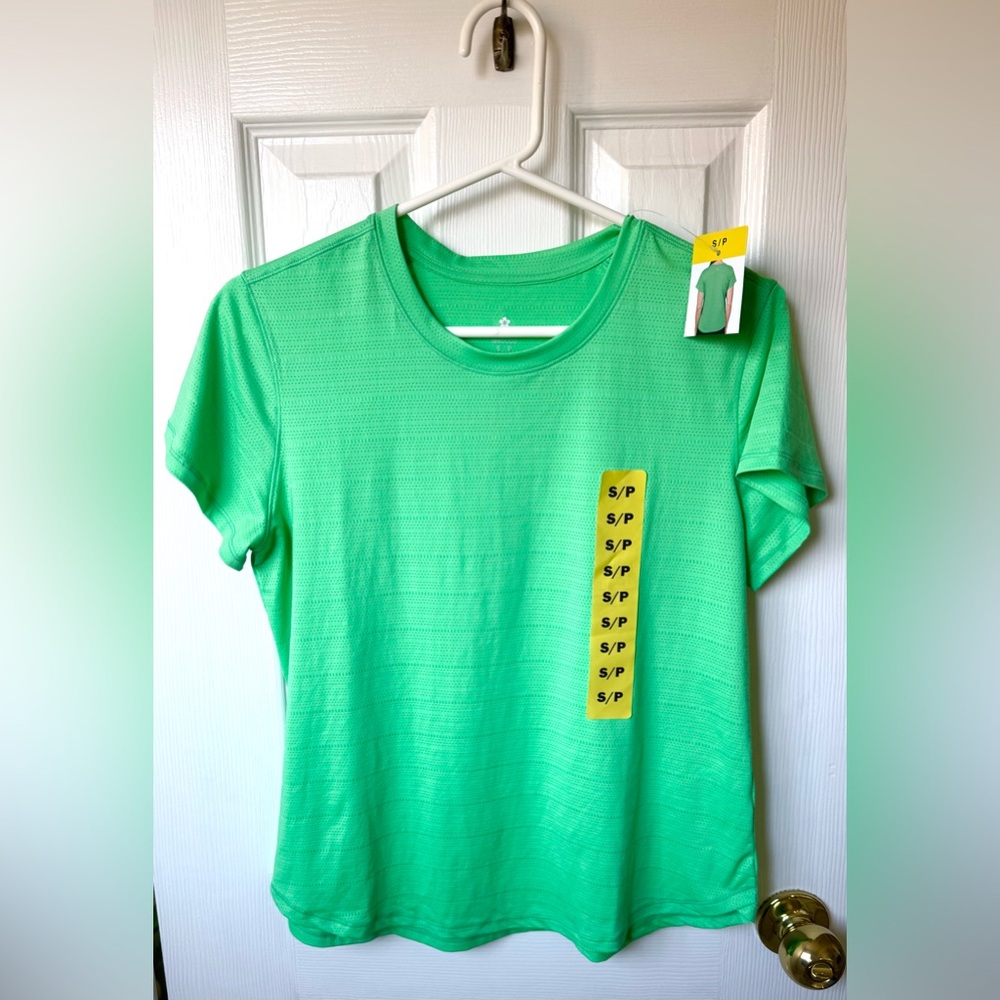 Tuff Athletics Women's Active Top Bright Green Size Small New with Tags